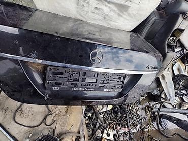 резиновые петли: Крышка багажника Mercedes-Benz, Оригинал — 5