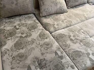 диван старые: Продаю диван раскладной. На фото в раскладном виде. Размеры в — 4