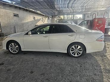 краун гибрид: Toyota Crown: 2009 г., Автомат, Гибрид, Седан — 3