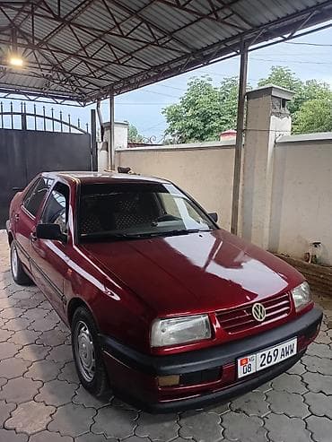 vin code: Volkswagen Vento: 1993 г., 1.8 л, Механика, Бензин, Седан — 1