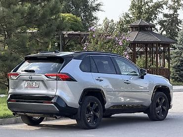 ско: Toyota RAV4: 2020 г., 2.5 л, Автомат, Гибрид, Внедорожник — 2