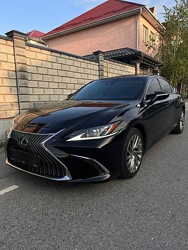 Lexus ES: 2020 г., Гибрид, Седан
