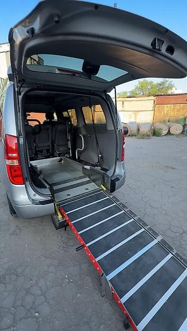 присеп лековой: Hyundai Grand Starex: 2019 г., 2.5 л, Автомат, Дизель, Минивэн — 3