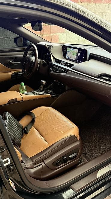 lexus es 2015: Lexus ES: 2019 г., 2.5 л, Автомат, Гибрид, Седан — 6