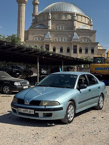 Mitsubishi Carisma: 2003 г., 1.8 л, Механика, Бензин, Седан