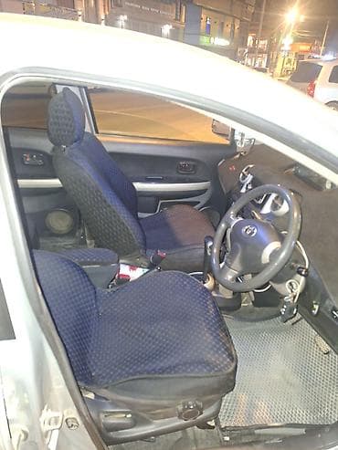 aion i60: Toyota Ist: 2002 г., 1.3 л, Автомат, Бензин, Хэтчбэк — 4