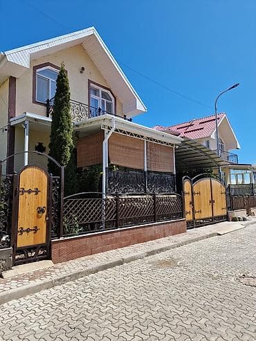 частные дома: Коттедж, ЦО Кейсар, Чолпон-Ата, Парковка, стоянка, Охраняемая территория, Сауна — 1