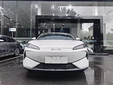 bad e2: BYD : 2026 г., Вариатор, Электромобиль, Седан — 2