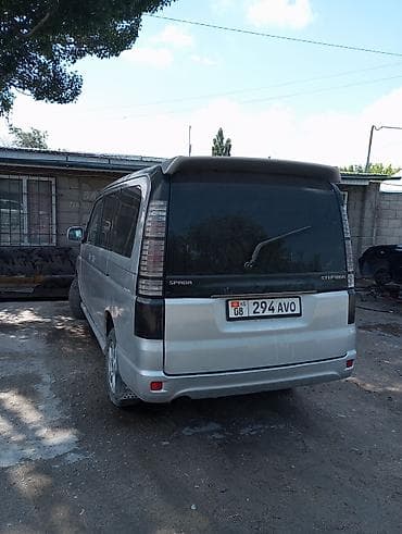 крыло спада: Honda Stepwgn: 2002 г., Автомат, Бензин, Минивэн — 1
