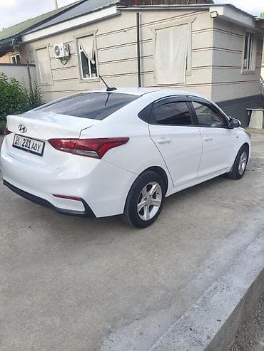 Транспорт: Hyundai Solaris: 2017 г., 1.4 л, Автомат, Бензин, Седан — 1