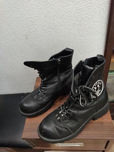 Черные ботинки в брутальном стиле - Модель: кожаные шнурованные