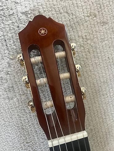 кейс для гитары: Классическая гитара Yamaha C40
В хорошем состоянии — 2
