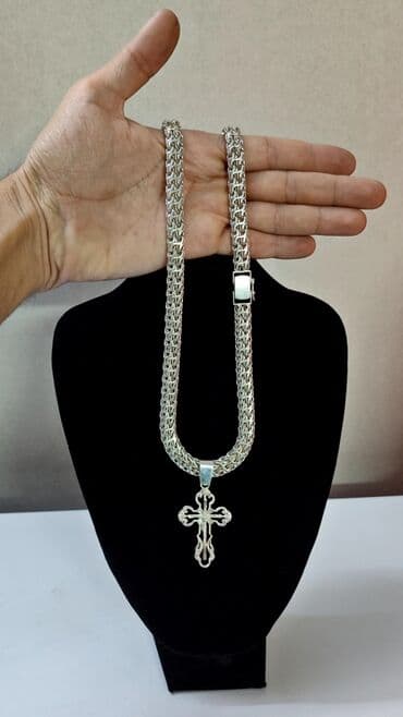 эксклюзивные свадебные пригласительные: Серебряная цепь с крестом - Материал: серебристый металл (визуально — — 5