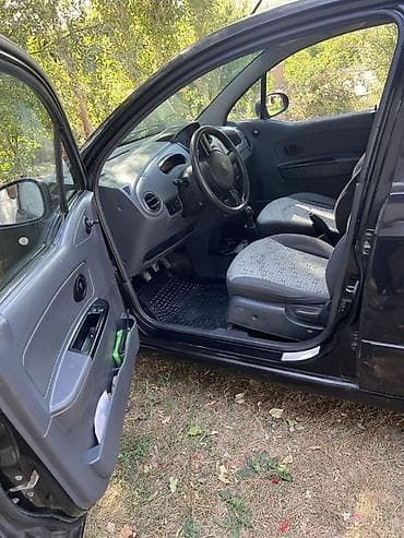 купить асфальт: Chevrolet Spark: 2009 г., Механика, Бензин, Хэтчбэк — 7