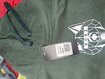 ваеный формы: Спортивный костюм BORZ, сатылат баасы 1000сом срочно размер Мка — 4