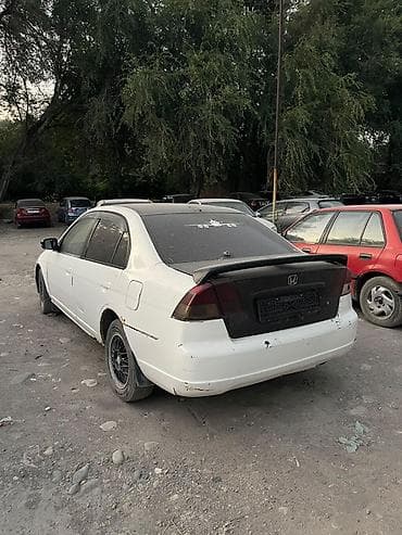 Продажа авто: Honda Civic: 2001 г., Седан — 4