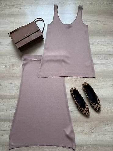 roshe run: Костюм с юбкой, Модель юбки: Трапеция, Миди, Турция, M — 3