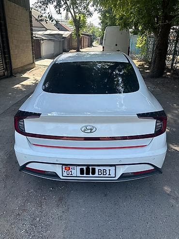 byd e2 2023: Hyundai Sonata: 2022 г., 2 л, Автомат, Газ, Седан — 4