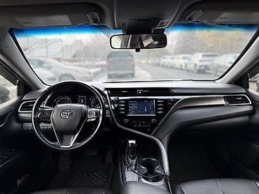Toyota Camry: 2018 г., 2.5 л, Автомат, Бензин, Седан