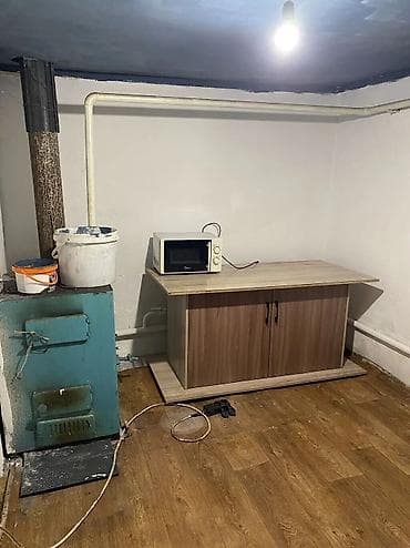 продаю дом ак суу: 90 м², 4 комнаты, Утепленный, Забор, огорожен — 2