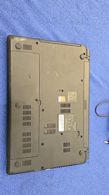 chrom: Packard Bell EasyNote (15.6") - Экран 15.6", широкоформатный, матрица — 7