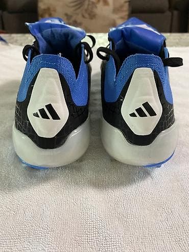 военый формы: Футбольные бутсы Adidas Predator (FG) - Серия: Predator - Тип шипов — 5