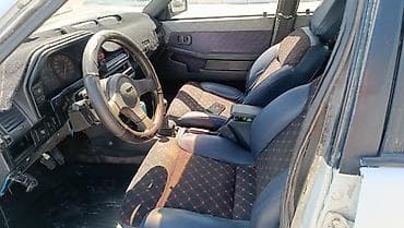 продается мазда: Mazda 626: 1989 г., Механика, Лифтбек — 8