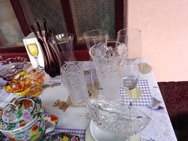 мир посуды: Большой набор разнообразной посуды для кухни, включающий фарфоровый — 4