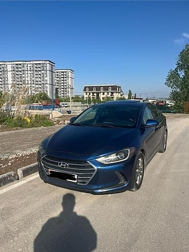 Hyundai Elantra: 2018 г., 2 л, Автомат, Бензин, Седан