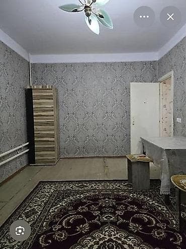 теплый дом: Комната в квартире - Просторная прямоугольная комната с высоким — 1