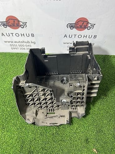 Поддон под аккумулятор Kia carnival YP D4HB 2.2 DIESEL 2017 (б/у)