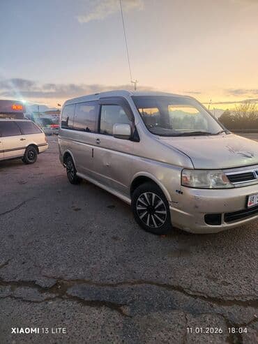 рав: Honda Stepwgn: 2004 г., 2.4 л, Автомат, Бензин, Минивэн — 4