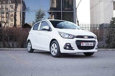 Chevrolet Spark: 2016 г., 1 л, Вариатор, Бензин, Хэтчбэк