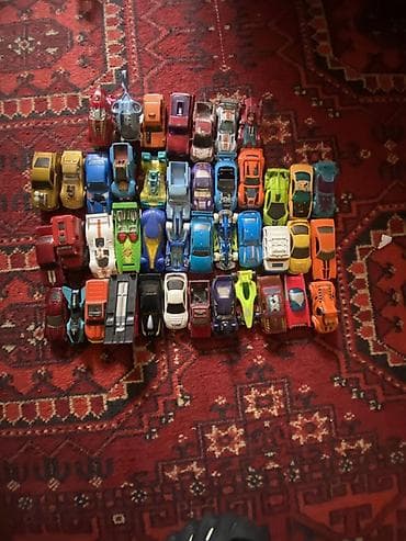 Купюры: Hot wheels машины 100 за каждую — 1