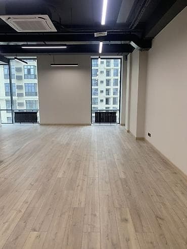 открыто: Аренда офисов, 60 м², В бизнес центре, 1 линия — 2