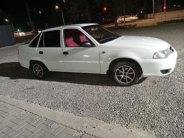 outback 2018: Daewoo Nexia: 2012 г., Седан — 3