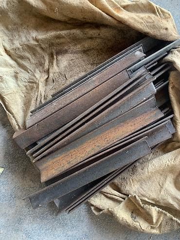 бесплатна: Стальные уголки/планки из проката - Материал: углеродистая сталь - — 1