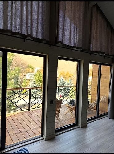 домики из дерева: Современный и аккуратный дом в стиле барнхаус. Компактный, но удобный — 8