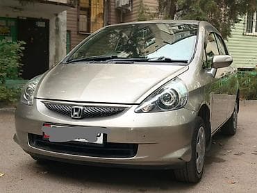 Honda Fit: 2005 г., 1.5 л, Бензин, Хэтчбэк — 7