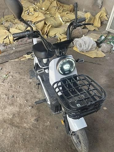 продаю скутер: Электрический скутер iBike с передней корзиной - Компактный городской — 1