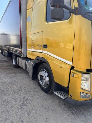 рх 450: Тягач, Volvo, 2012 г., Тентованный — 3