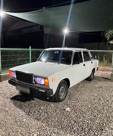 чехлы бу: ВАЗ (ЛАДА) 2107: 2002 г., Механика, Бензин, Седан — 2