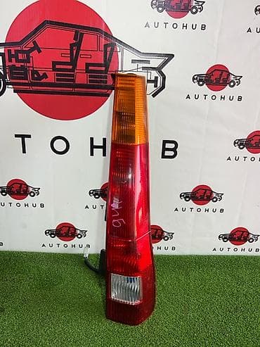 Задний фонарь для автомобиля. - Тип: комбинированный задний фонарь