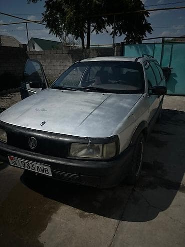 step wgn: Volkswagen Passat: 1988 г., 1.8 л, Механика, Бензин, Универсал — 1