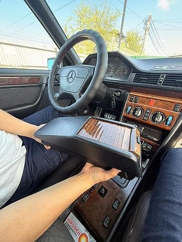 кожаный чехол: Подлокотник Mercedes-Benz, цвет - Черный — 4