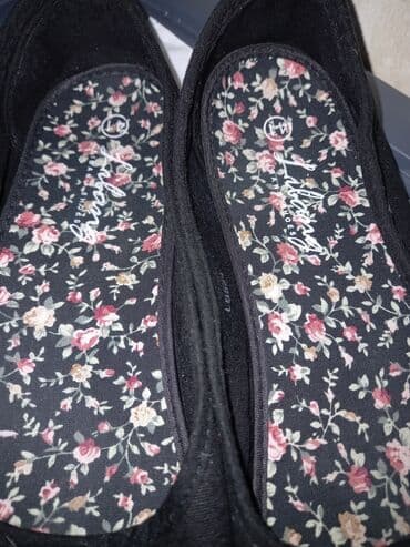 балетки 41р: Балетки 41 размер носила на Йогу
состояние почти как новые — 3