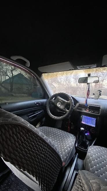 аудио касета: Volkswagen Golf: 1999 г., 1.4 л, Ручные, Бензин, Хэтчбэк — 2