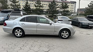 nisan maxima: Mercedes-Benz E-Class: 2002 г., Седан — 3