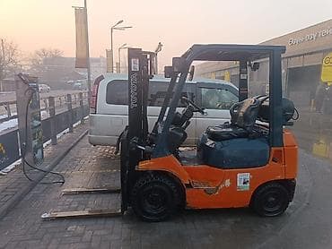 вилочные погрузчики: Погрузчик, Toyota, Колесный, Вилочный — 8