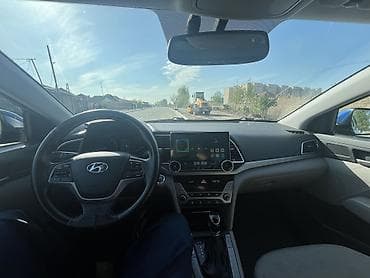 cdi 2 7: Hyundai Elantra: 2018 г., 2 л, Автомат, Бензин, Седан — 8